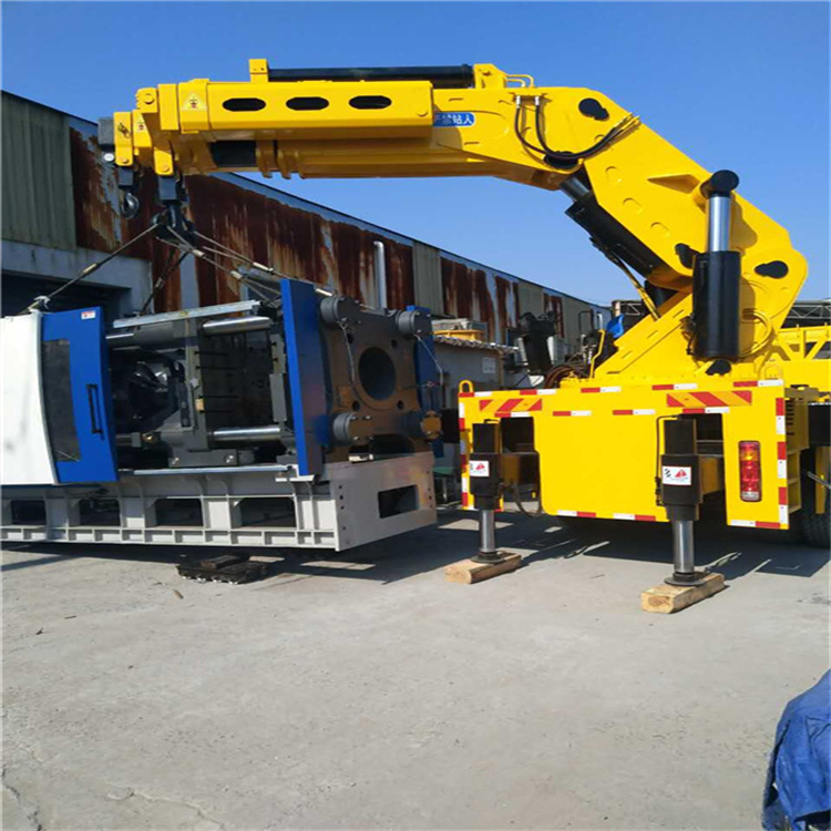 三伏潭镇 大吨位折臂吊出租费用解析：一小时租赁多少钱