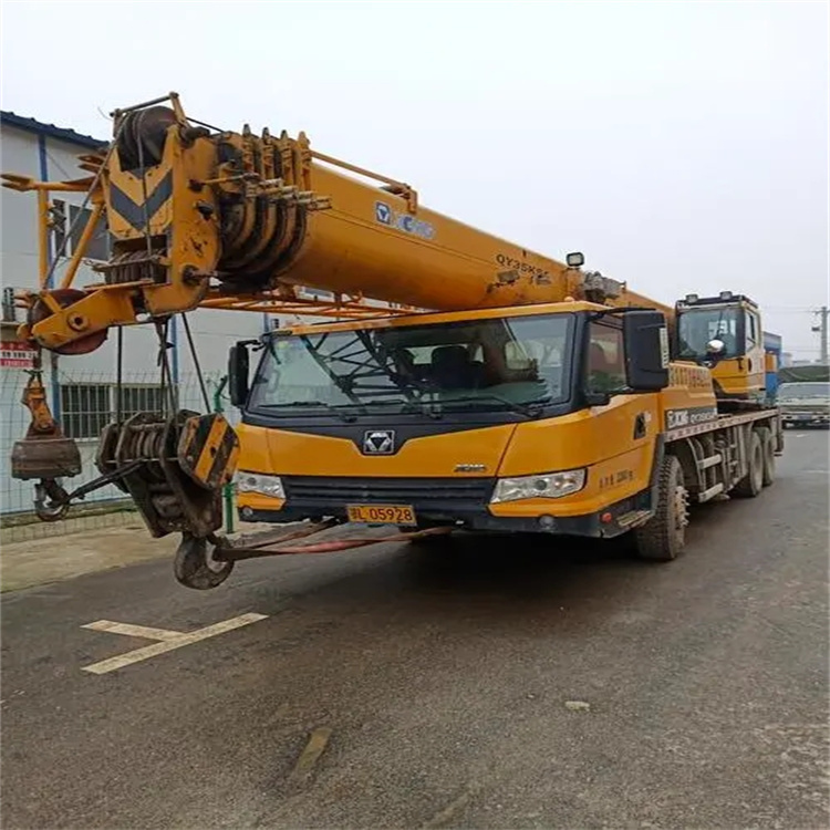 三伏潭镇吊车出租保险：全面覆盖，安全无忧